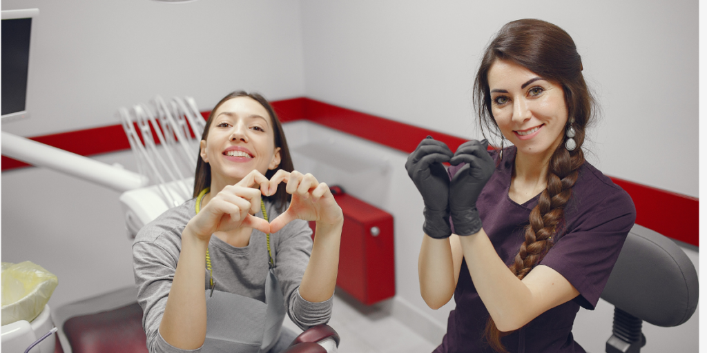 What Are the Signs It’s Time to Visit a Dentist?